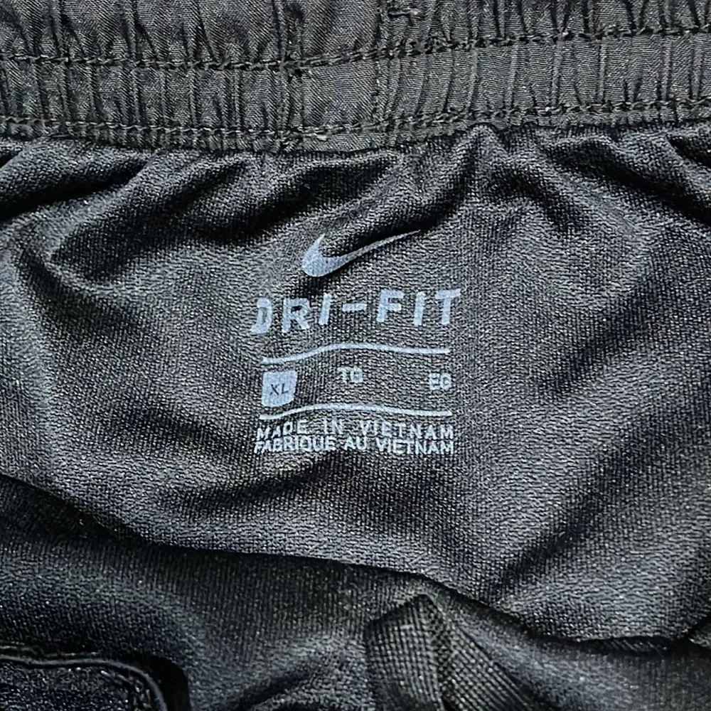 Nike Black Athletic Shorts Girls Size XL